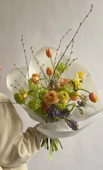 Hand tied bouquet 